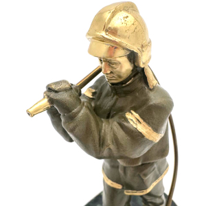 Статуэтка из бронзы "Пожарный"